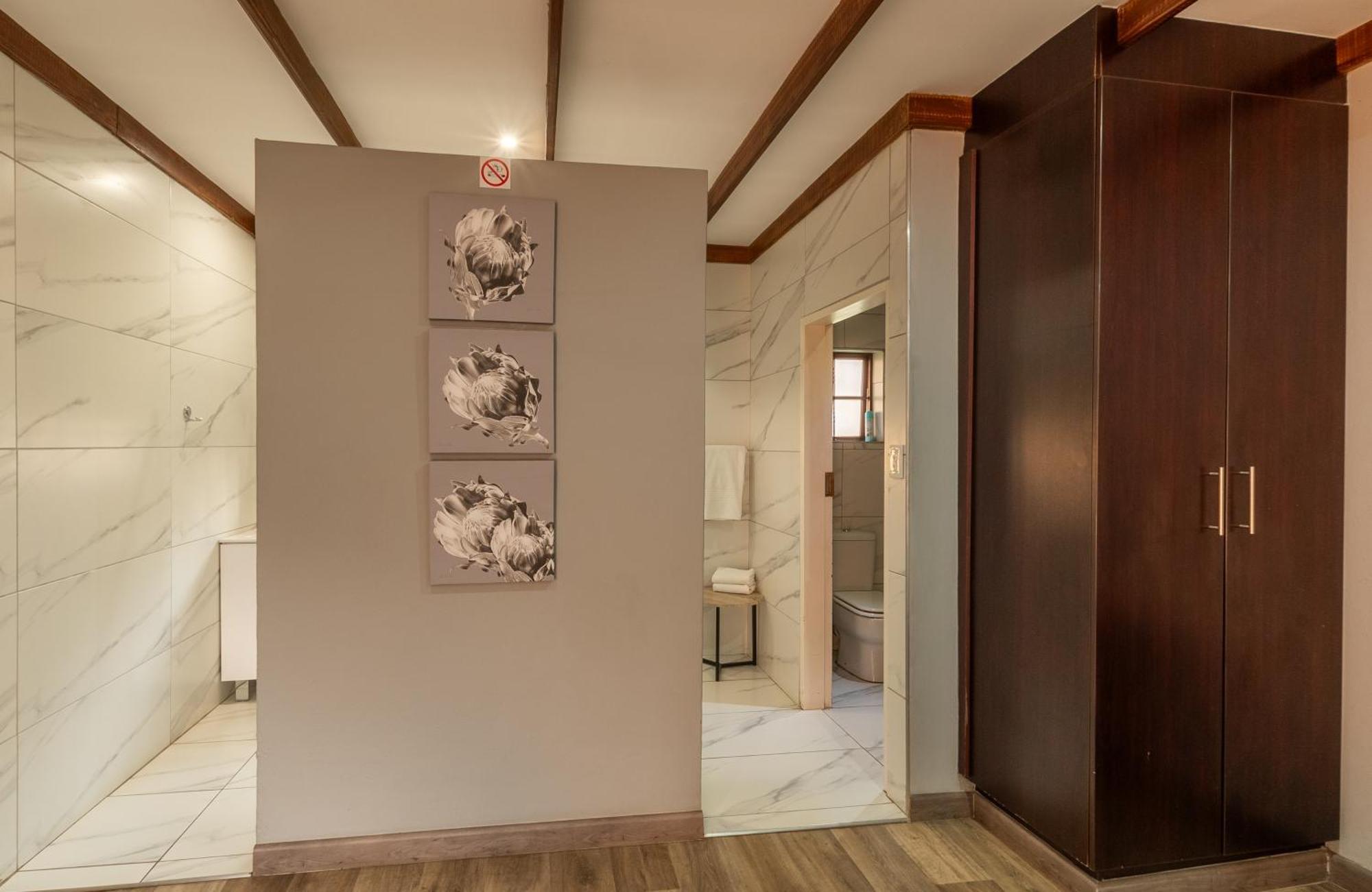 Diamond Rose Guest House 미델뷔르흐 외부 사진