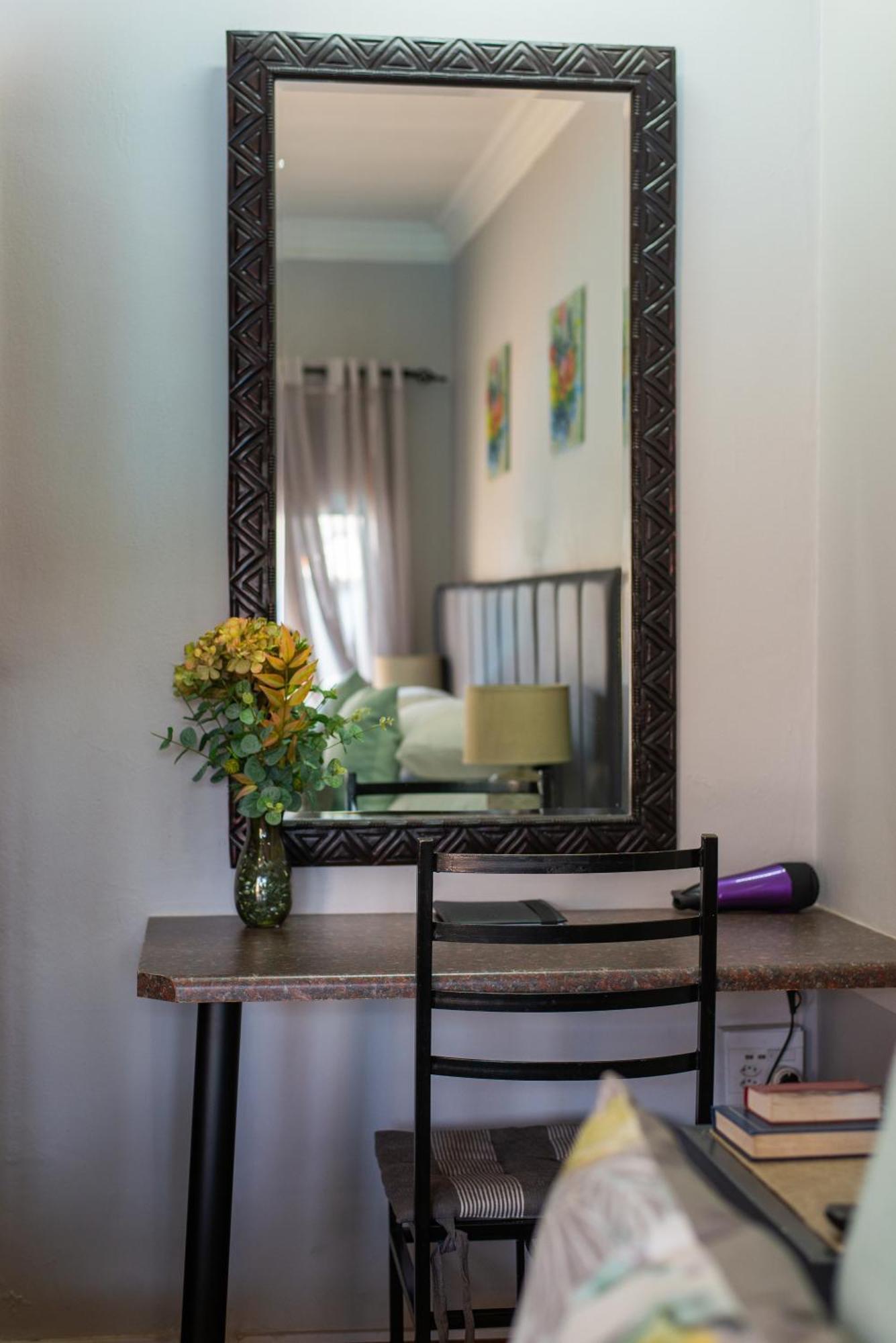 Diamond Rose Guest House 미델뷔르흐 외부 사진
